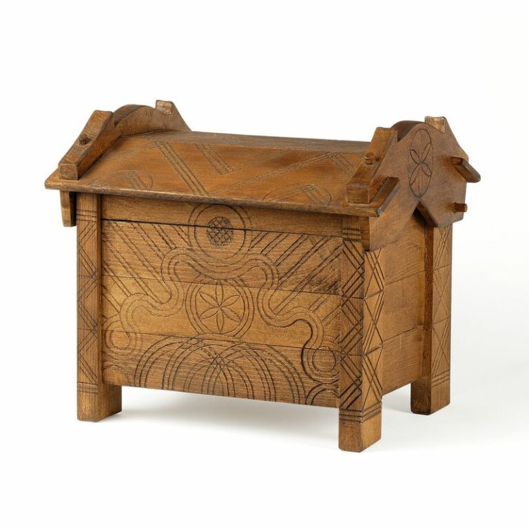 Carved wooden decorative ornament