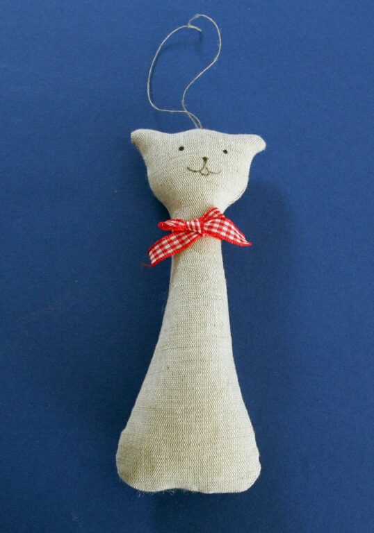 suvenír mačka textilná Štíhla menšia