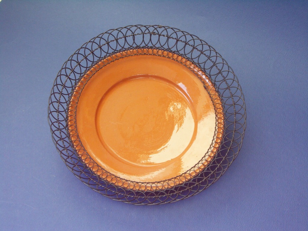 tanier keramický odrôtovaný