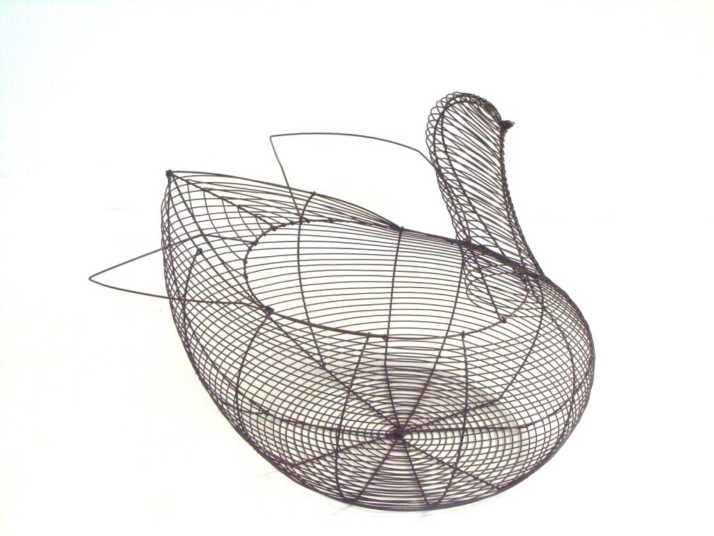 košík drôtený počiernený sliepka