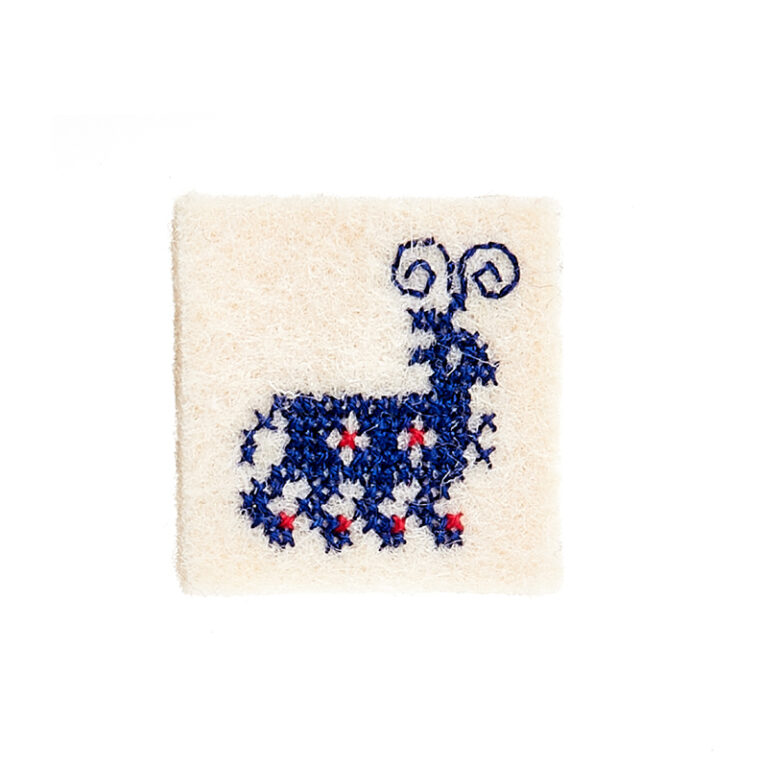 Hand-embroidered brooch (deer)