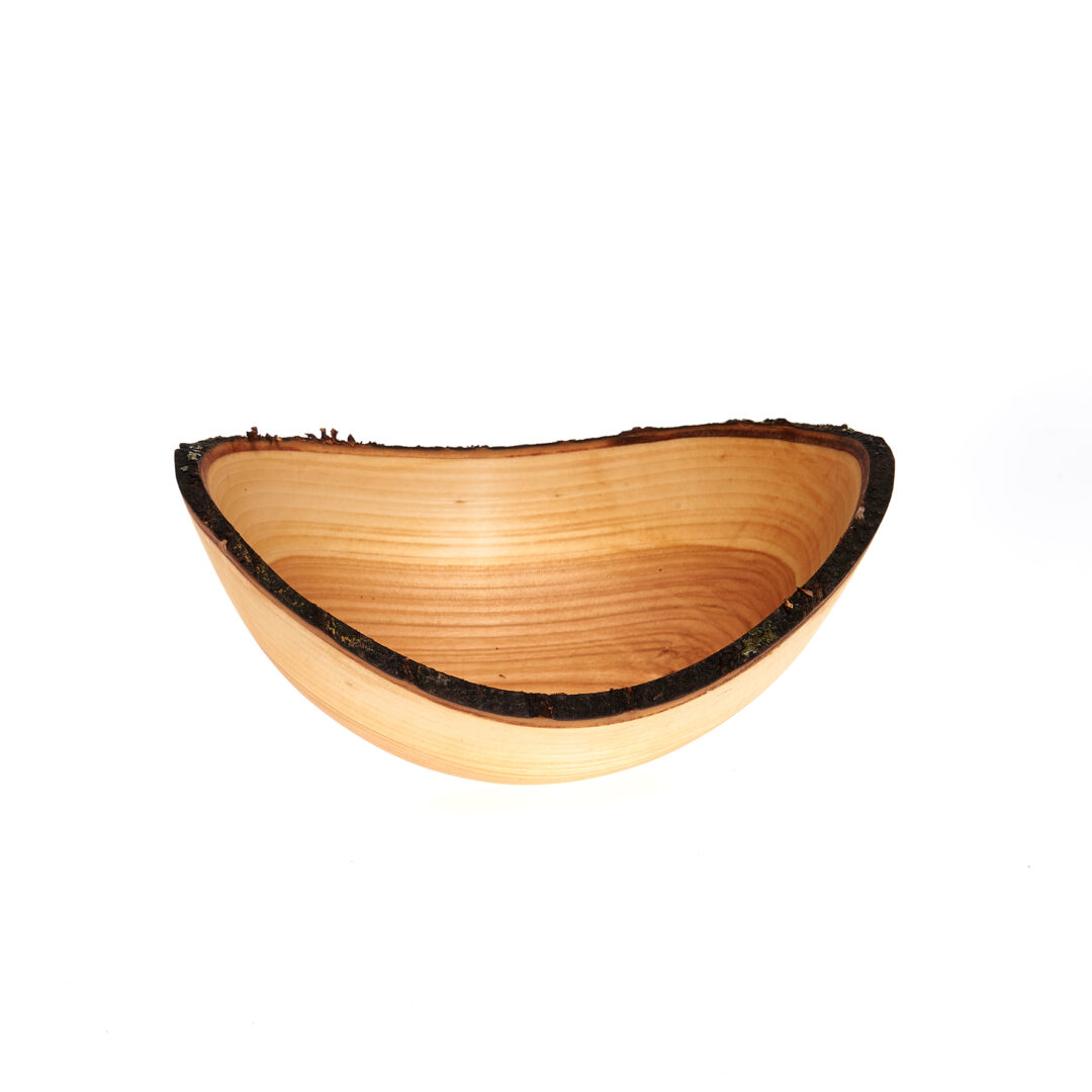 miska s kôrou z čerešňového dreva