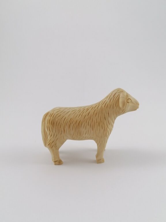 Zvieratko drevené vyrezávané – ovca