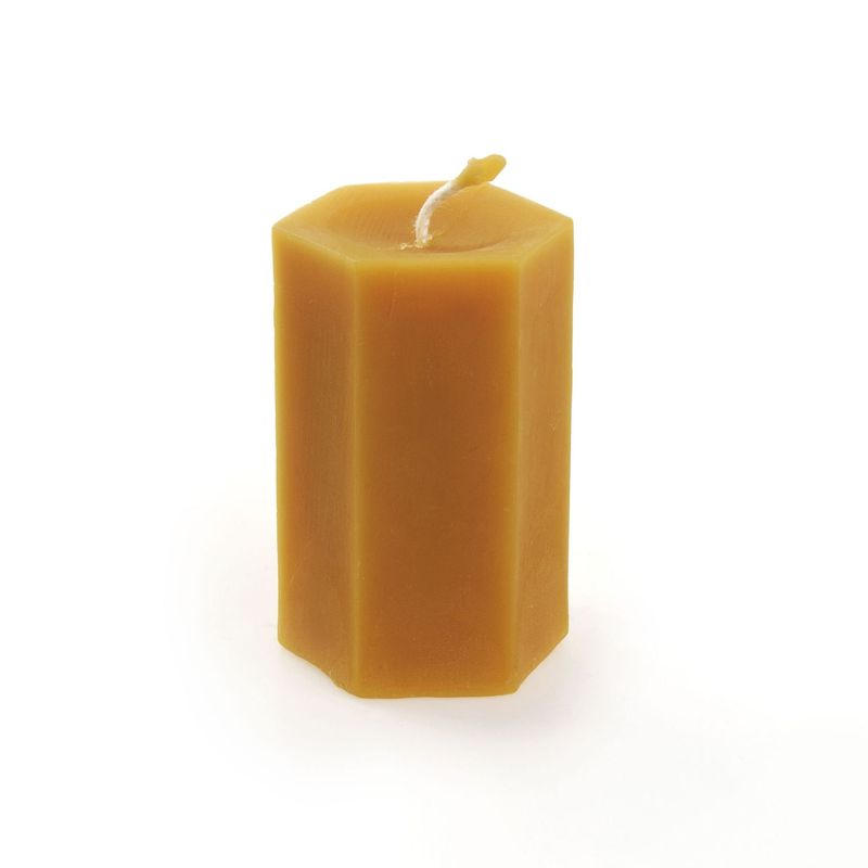 sviečka z včelieho vosku – šesťhran