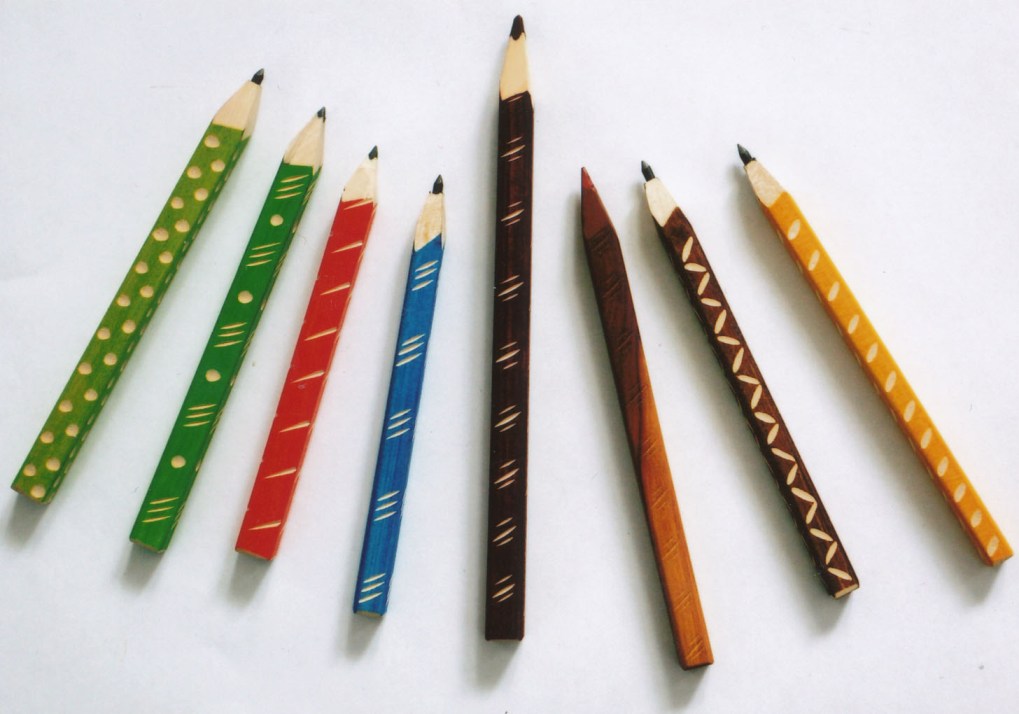 Ceruza drevená farebná