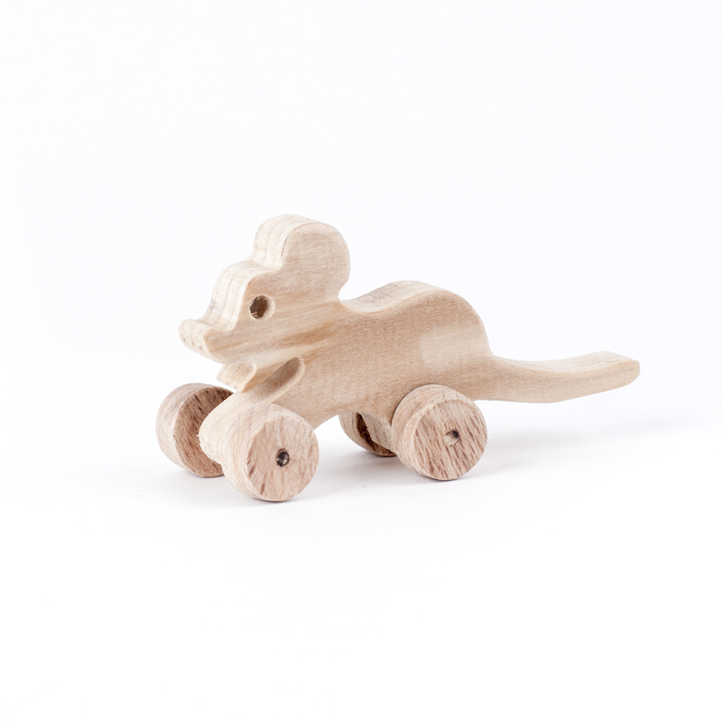 minizvieratko drevené na kolieskach myš