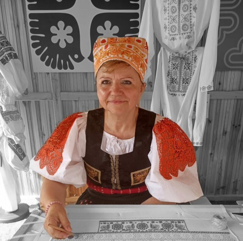 Marcineková Elena