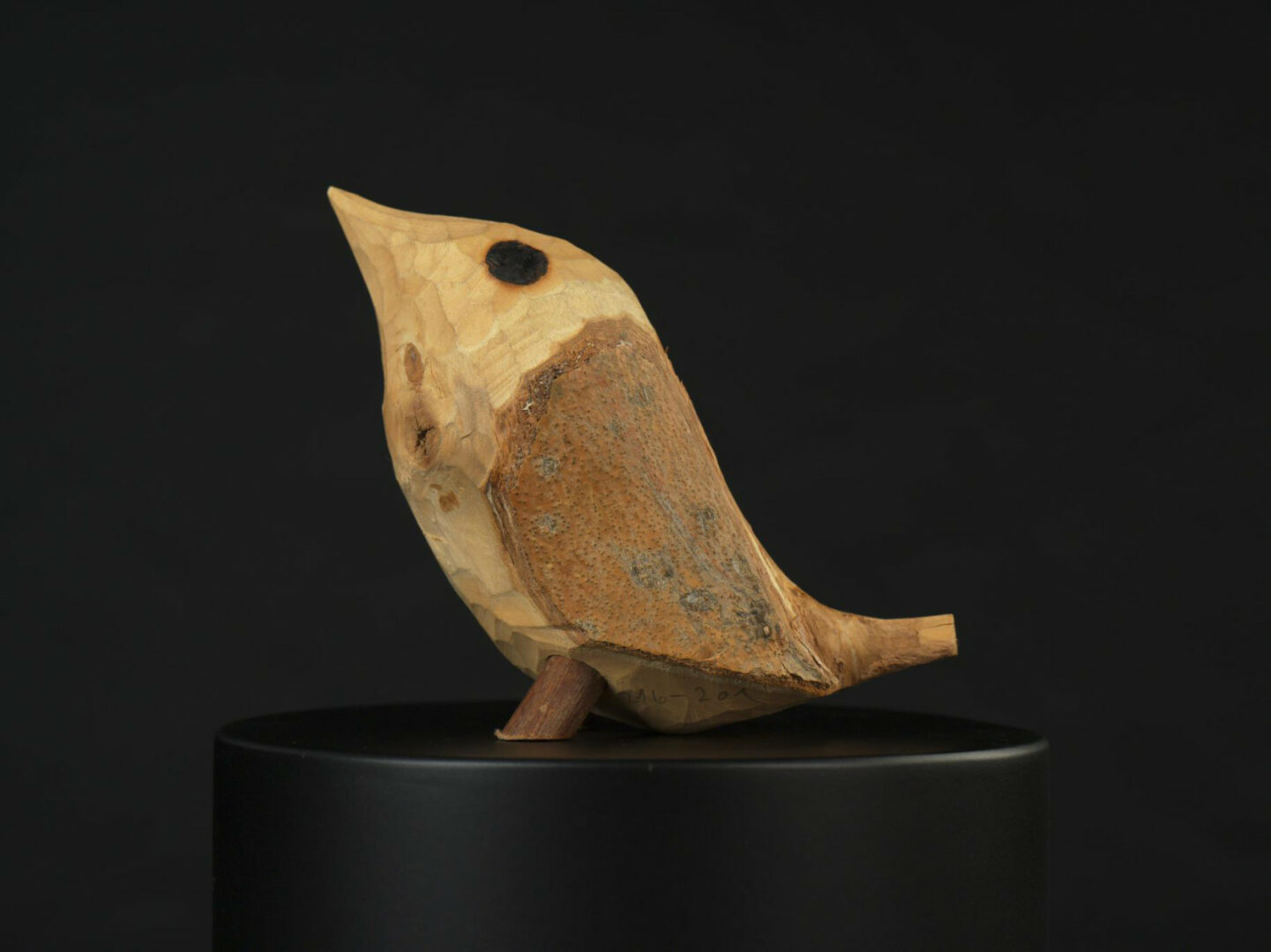 Figúrka drevená vták