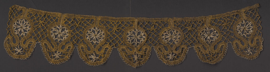 Čipka paličkovaná