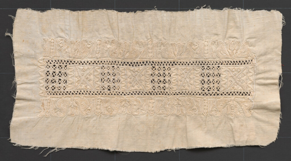 Výšivka z rukávcov