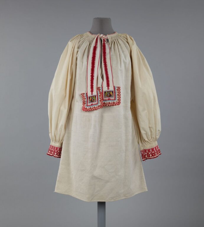 Women’s blouse