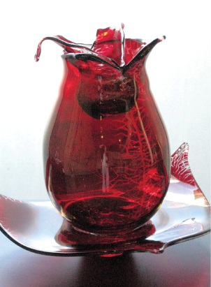 Petra Jureňová Vlhová: Kolekcia Mandorla, ručne tvarované fúkané sklo, maľované, 2008