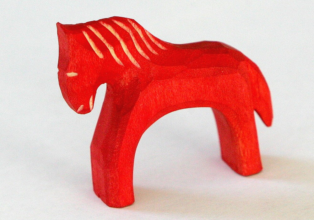 Koník drevený – vyrezávaný, morený