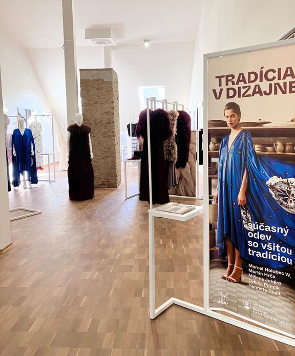 Výstava „Tradícia v dizajne“ v Galérii ÚĽUV Košice