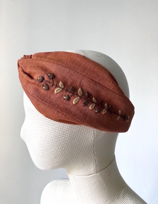 Čelenka ľanová s výšivkou II.