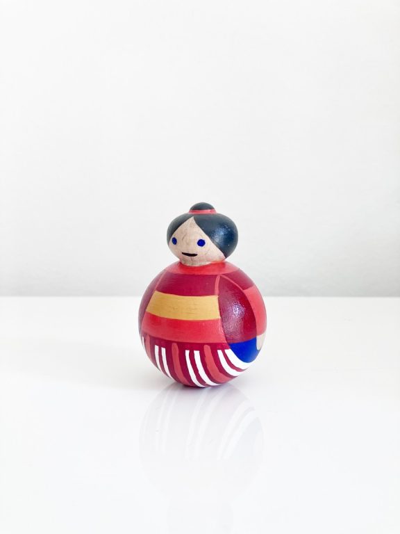 Figúrka balančná – Dievča