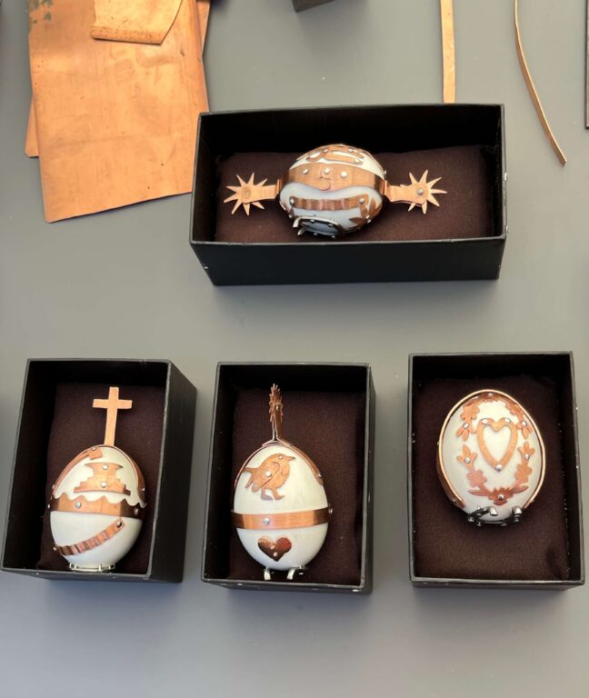 Zobraziť fotografiu Easter eggs decorated with metal elements made by Master of Folk Art Production Miroslav Homola
