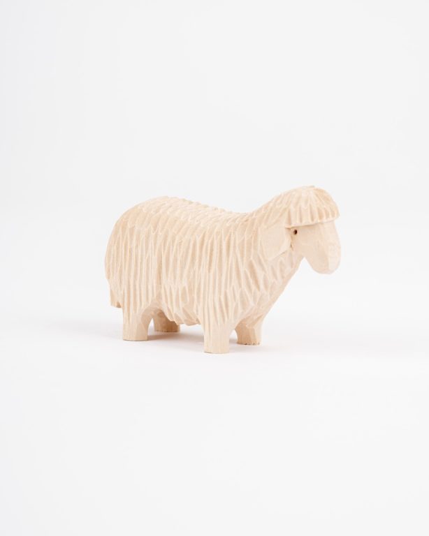 Ovečka vyrezávaná