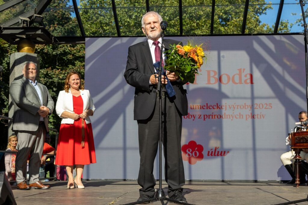 Zobraziť fotografiu Majstri ľudovej umeleckej výroby za rok 2025