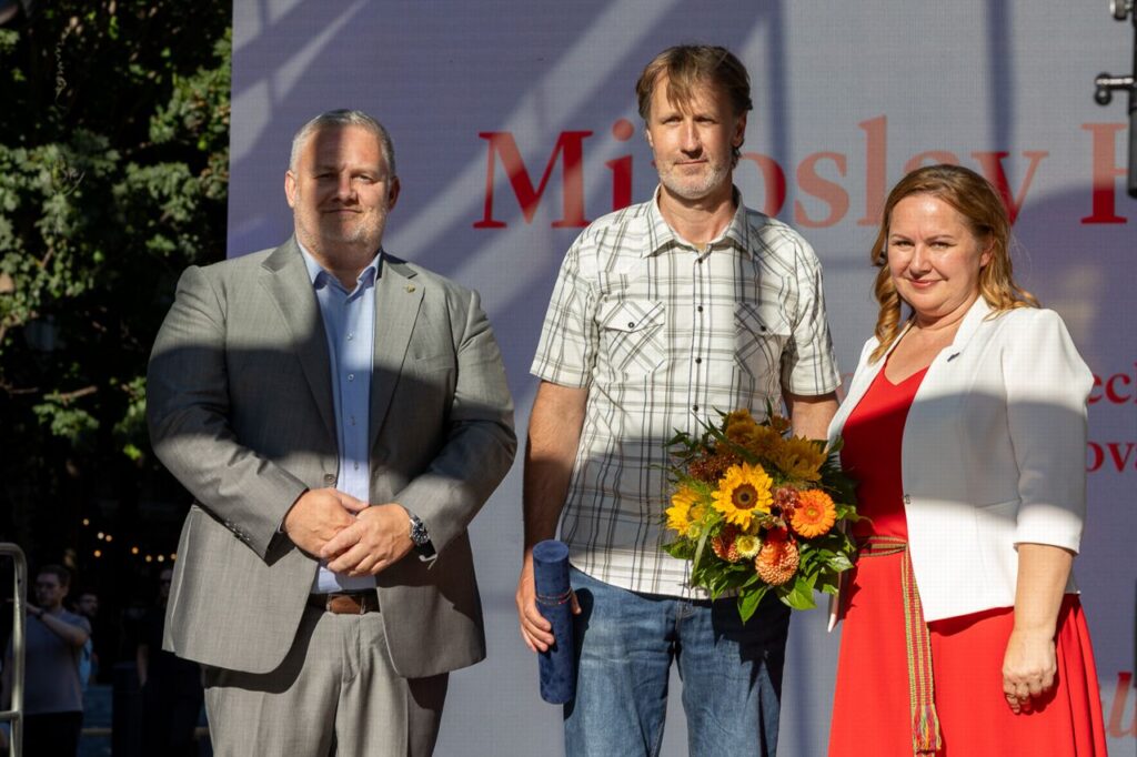 Zobraziť fotografiu Majstri ľudovej umeleckej výroby za rok 2025