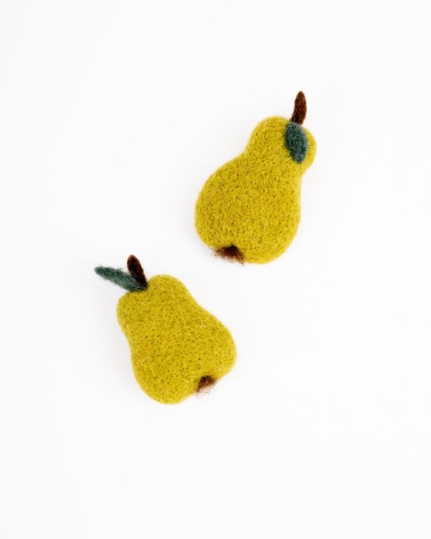 Brošňa plstená – hruška