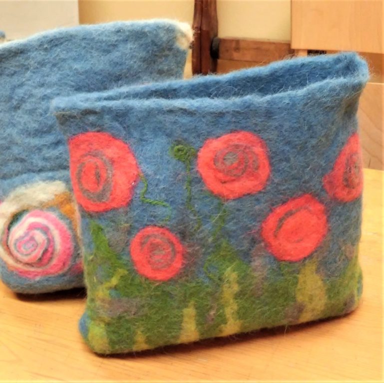 Zobraziť fotografiu Plstená kapsa