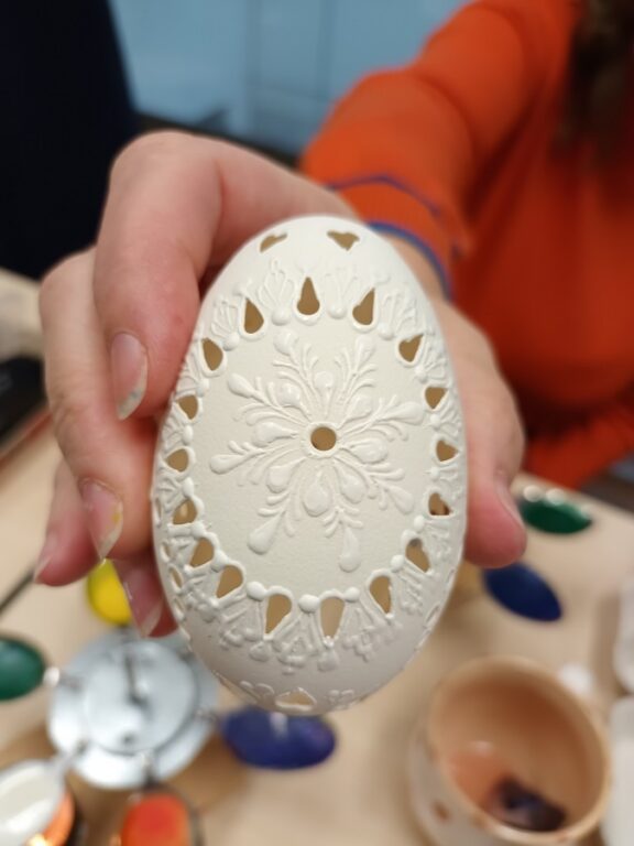 Zobraziť fotografiu Zdobenie kraslíc voskovaním