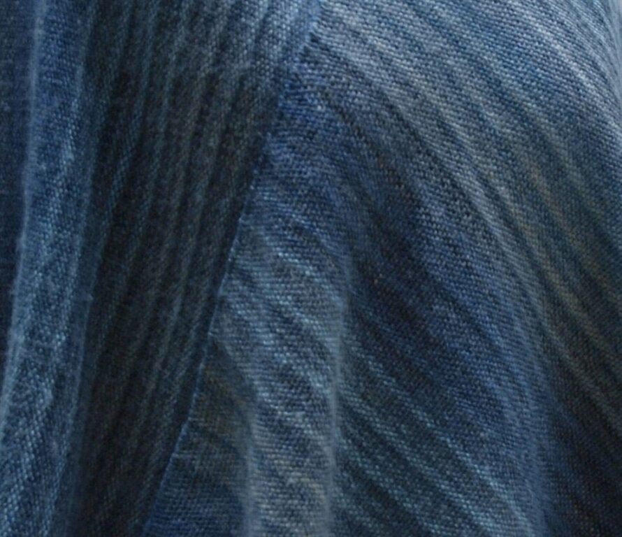 Zobraziť fotografiu Tkanie na stolových krosnách – pončo