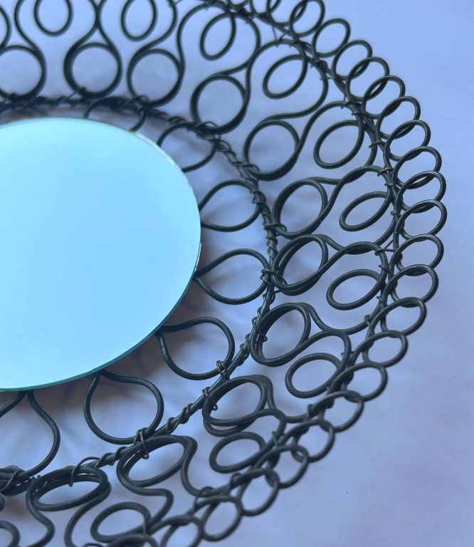 Zobraziť fotografiu Drôtené zrkadlo