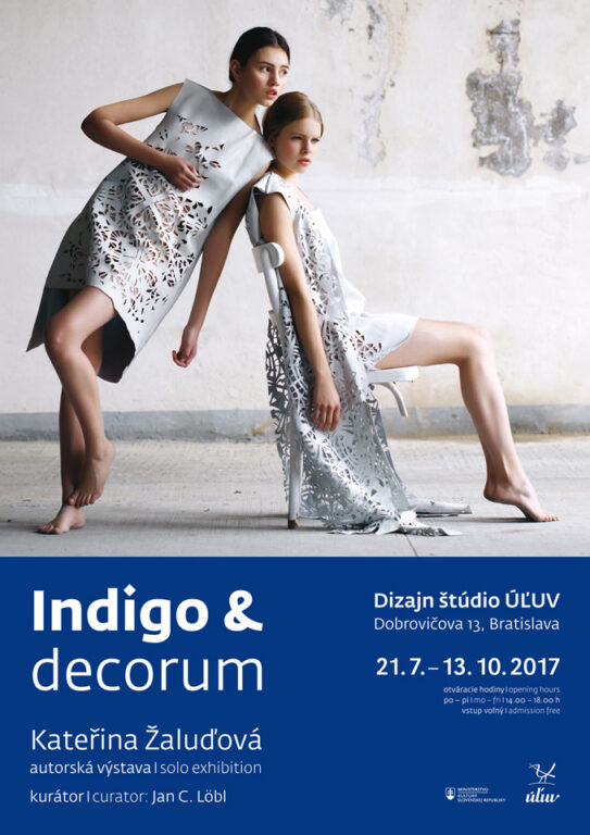 Zobraziť fotografiu Vizuál výstavy „Indigo & decorum“