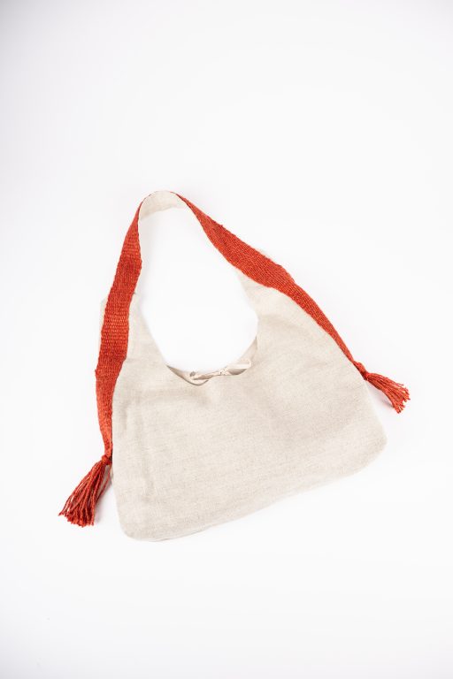 Zobraziť fotografiu Taška s tkanicou - Katarína Chruščová, výtvarné konzultácie - Ľubica Poncik