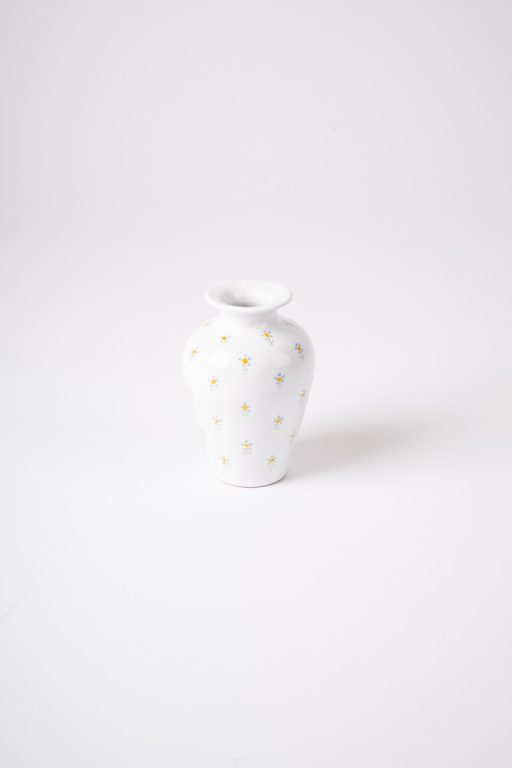 Váza majoliková – kvietkovaná