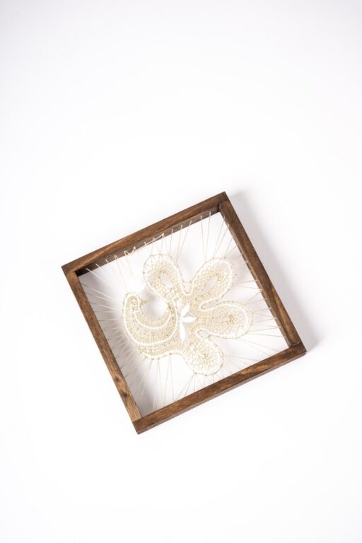 Obrázok paličkovaný v ráme – vtáčik