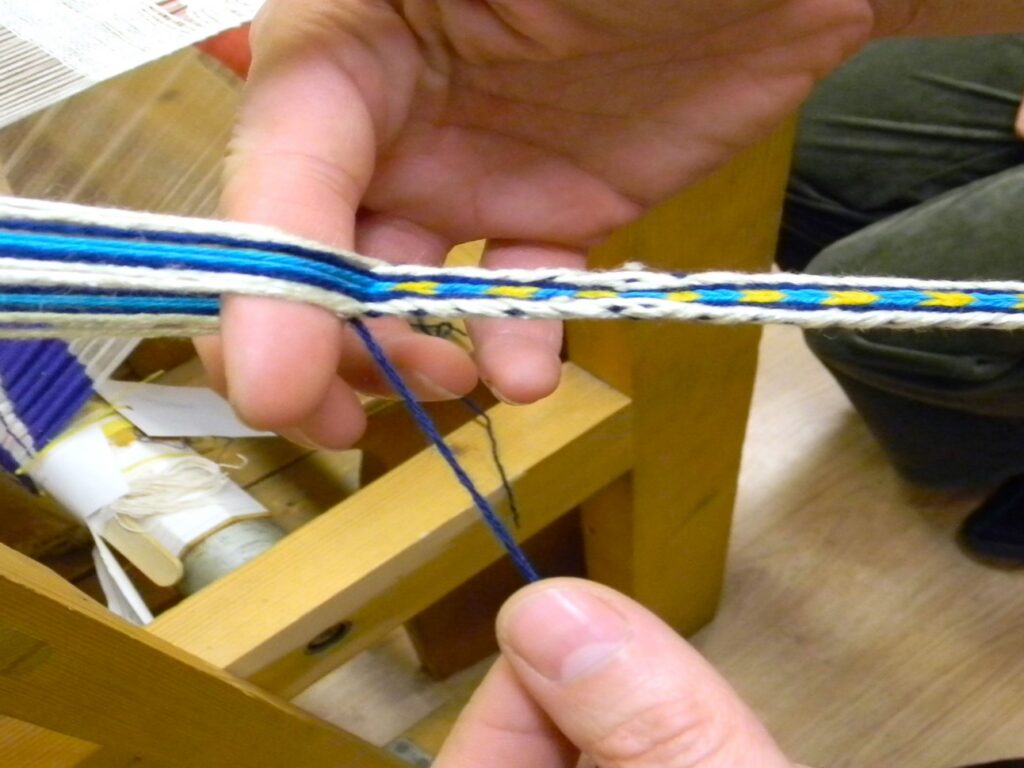 Zobraziť fotografiu Tkanie na kartičkách