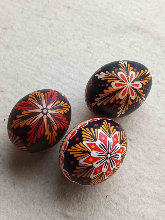 Zobraziť fotografiu Zdobenie kraslíc batikovaním a voskovaním