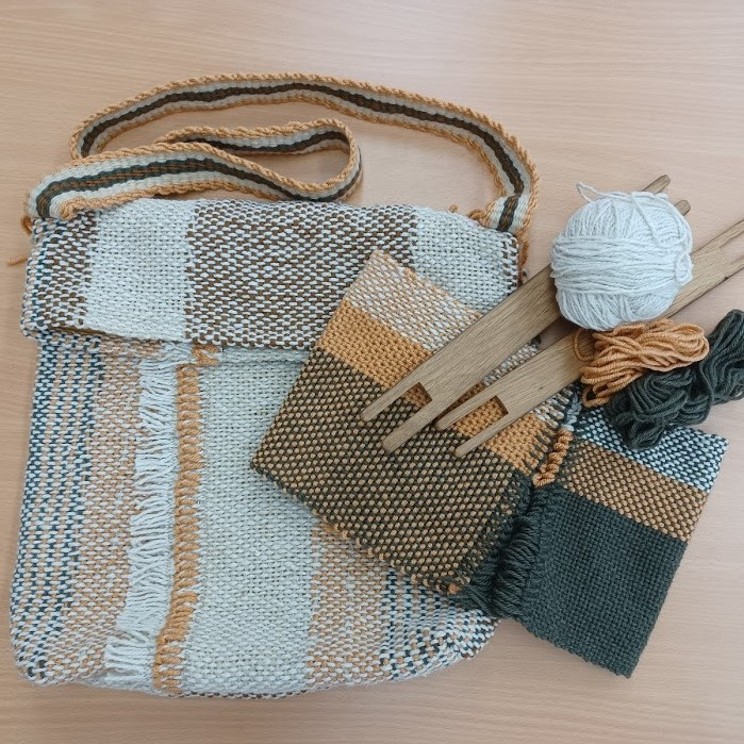 Tkanie na stolových krosnách – taška