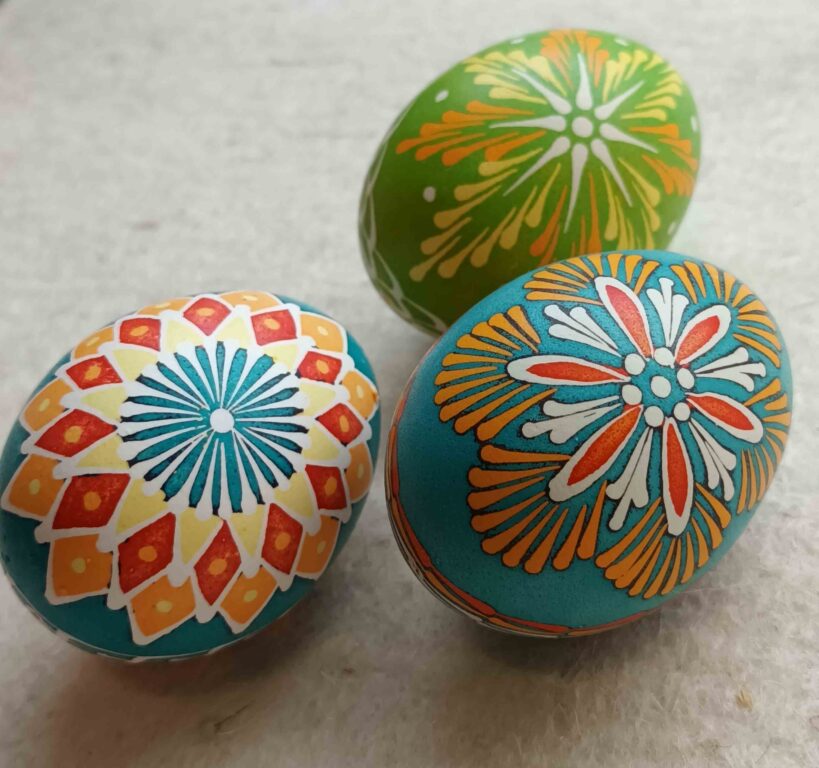 Zobraziť fotografiu Zdobenie kraslíc batikovaním a voskovaním