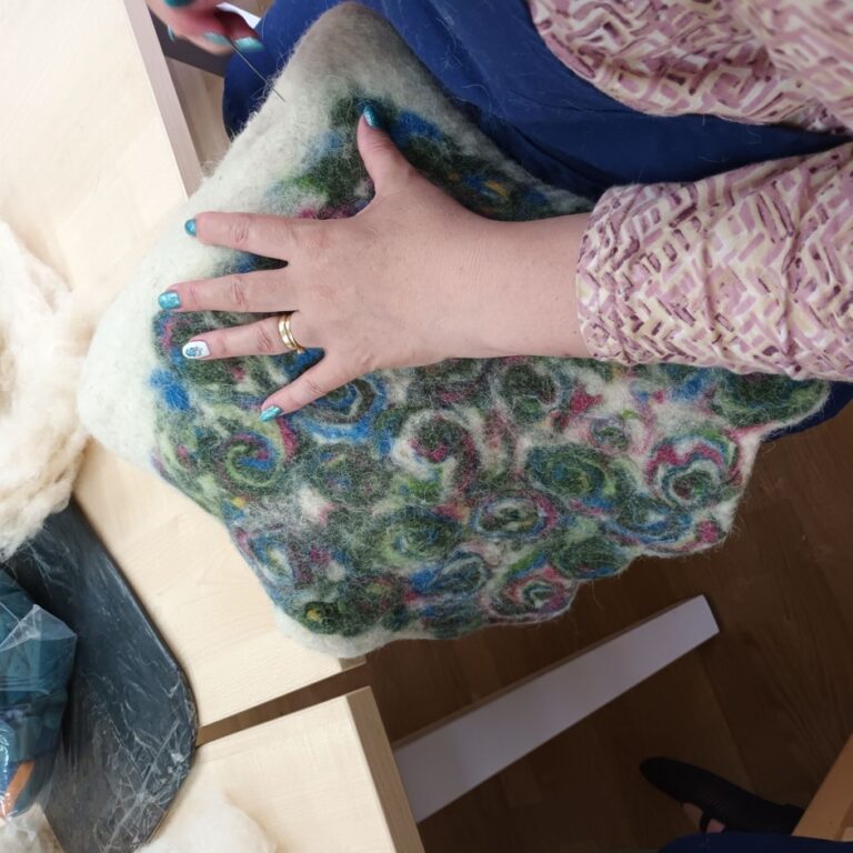 Zobraziť fotografiu Plstená kabelka