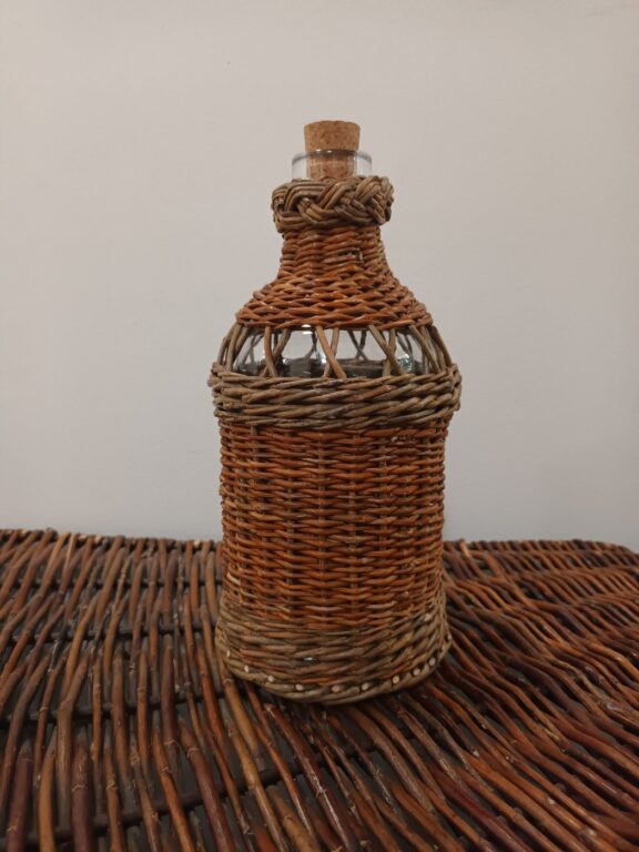 Zobraziť fotografiu Opletaná fľaša