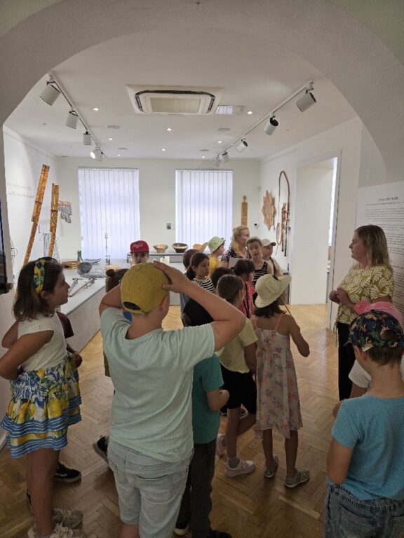 Zobraziť fotografiu Kultúra pre školy – Remeslo na dvore